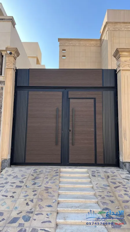 ديكور أبواب خشب